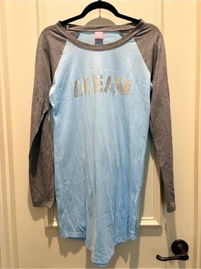 NWT Light Blue & Gray 'Dream' Raglan Nightshirt